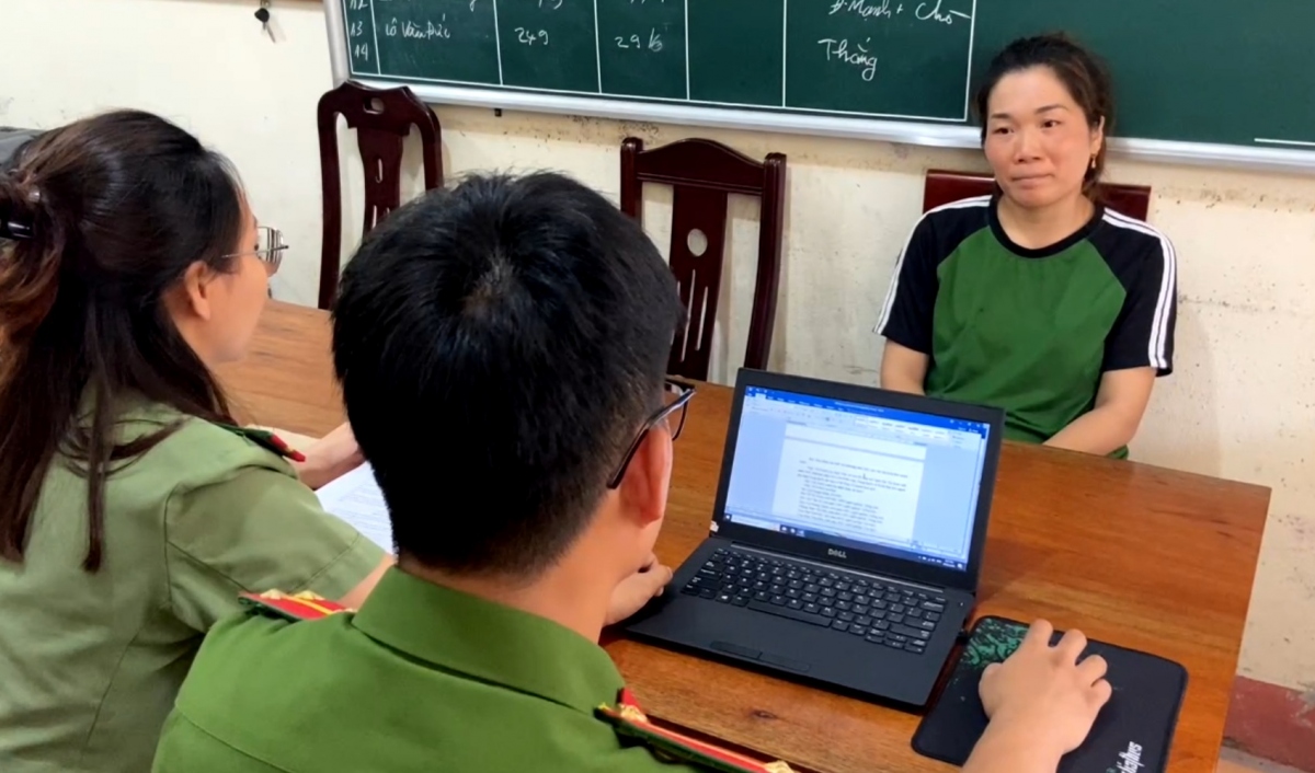 roi vao duong day mua ban nguoi vi tin loi du do se giau sang noi xu nguoi hinh anh 1