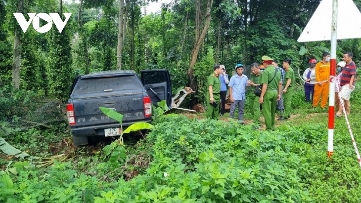 khoi to, bat tam giam tai xe gay ra vu tai nan lam 3 nguoi trong gia dinh tu vong hinh anh 1